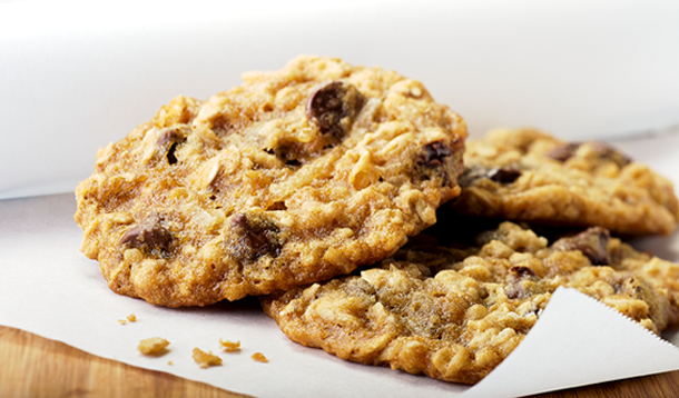 Chewy Versus Crunchy: Old-Fashioned Oatmeal Cookie Recipe ...
