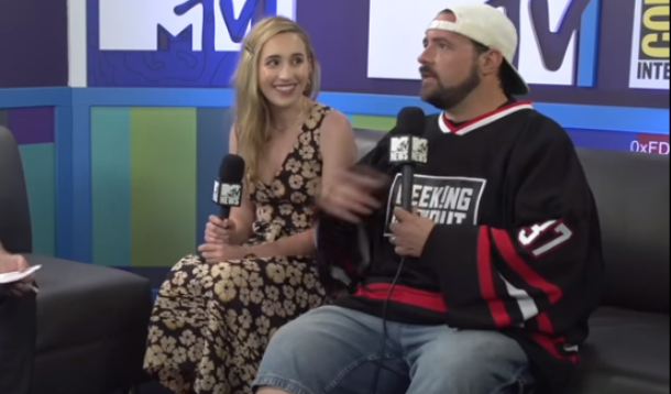 Kevin Smith Sends Potent Message to Daughter's Trolls | YummyMummyClub.ca