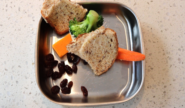 toddler lunches, lunches, lunch ideas, comedy, parenting, jen warman, bento boxes, new lunches, fuck it a la carte, a la carte, giving up on lunch