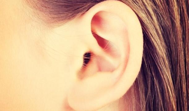 A chronic migraine sufferer says her pain is 'completely gone' after  getting her ear pierced - RSVP Live