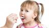 Why Your Toddler Should Feed Themselves | YummyMummyClub.ca 