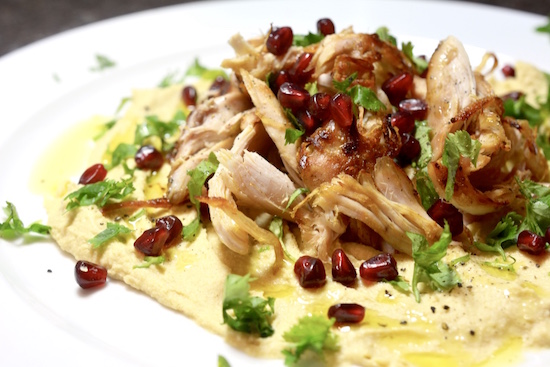 This Middle Eastern-inspired Chicken, Hummus, and Pomegranate Salad is a high-protein dinner that can be made in a flash with leftover chicken. | YMCFood | YummyMummyClub.ca